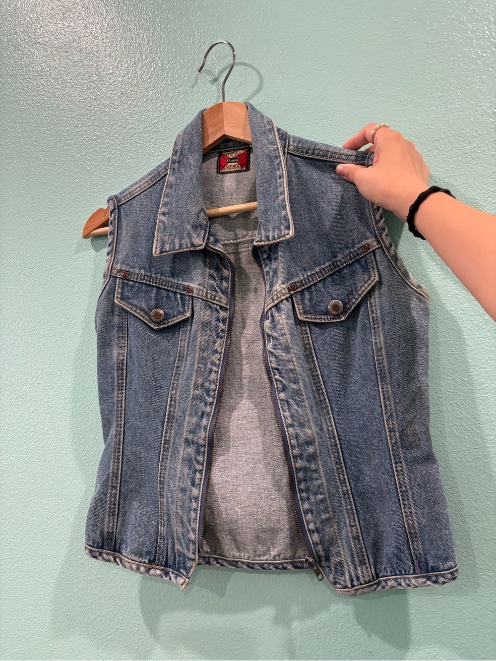 Authentic Real Ellemenno Zip-Up Sleeveless Faded Denim Vest - Medium Wash XS
